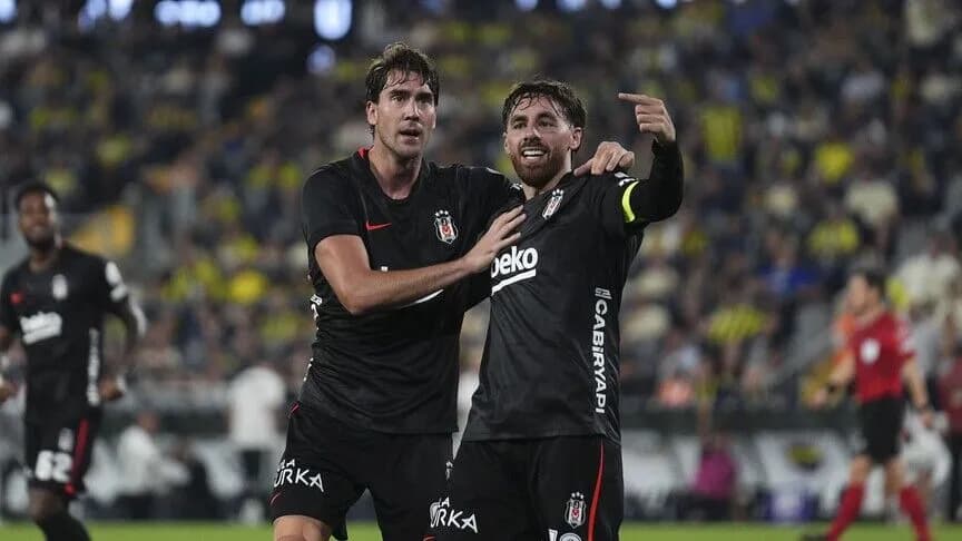 Beşiktaş'ın Gol Makinesi Dušan Vlahović: Sezona Hızlı Başlangıç