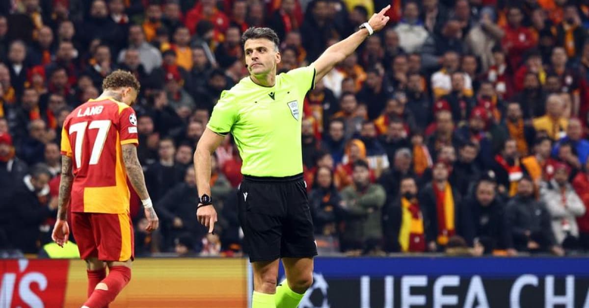 Fenerbahçe'nin Roma Maçına İspanyol Hakem Jesus Gil Manzano Atandı