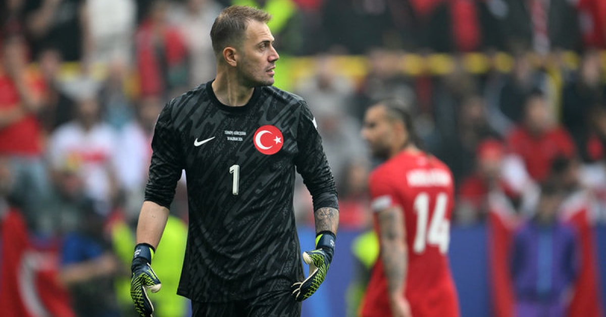 Fenerbahçe'nin Tecrübeli File Bekçisi Mert Günok A Milli Takım Kariyerini Noktaladı