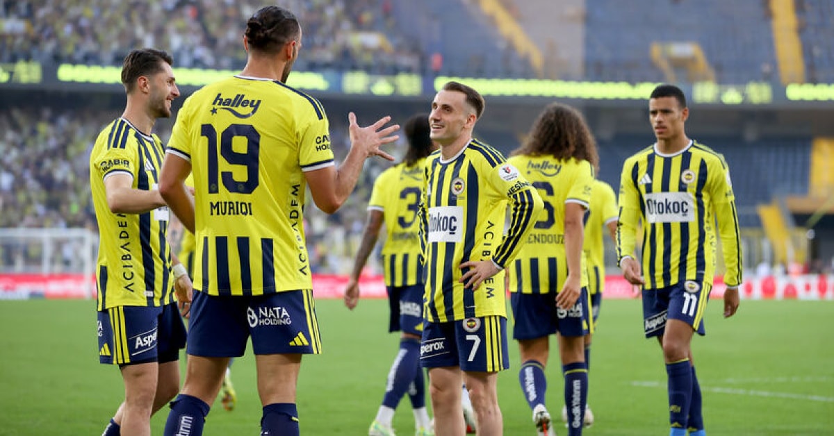 Fenerbahçe'den Eyüpspor'a Tarihi Fark: Spor Yazarları Trendyol Süper Lig Maçını Değerlendirdi