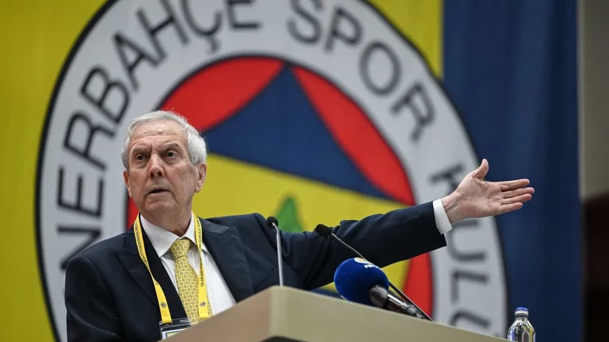 Fenerbahçe'ye FIFA'dan 3 Dönem Transfer Yasağı ve Kulüpten Açıklama