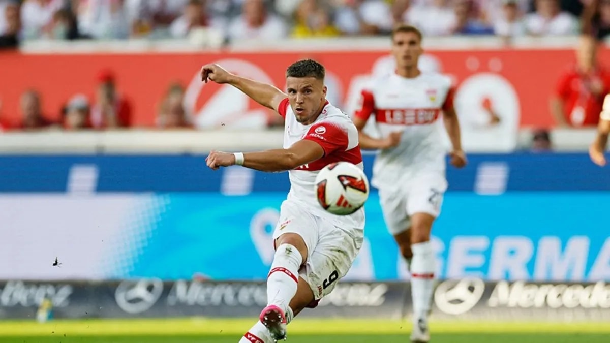 Galatasaray'dan Ara Transfer Hamlesi: Stuttgart'ın Bosnalı Golcüsü Yeniden Gündemde