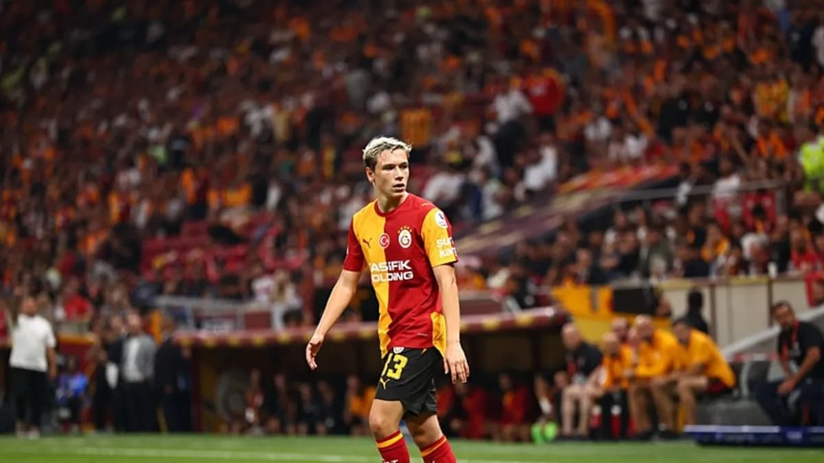 Galatasaraylı Batrakov'a Rusya'dan Milli Davet, Türk Milli Takımı'nın Durumu da Gündemde