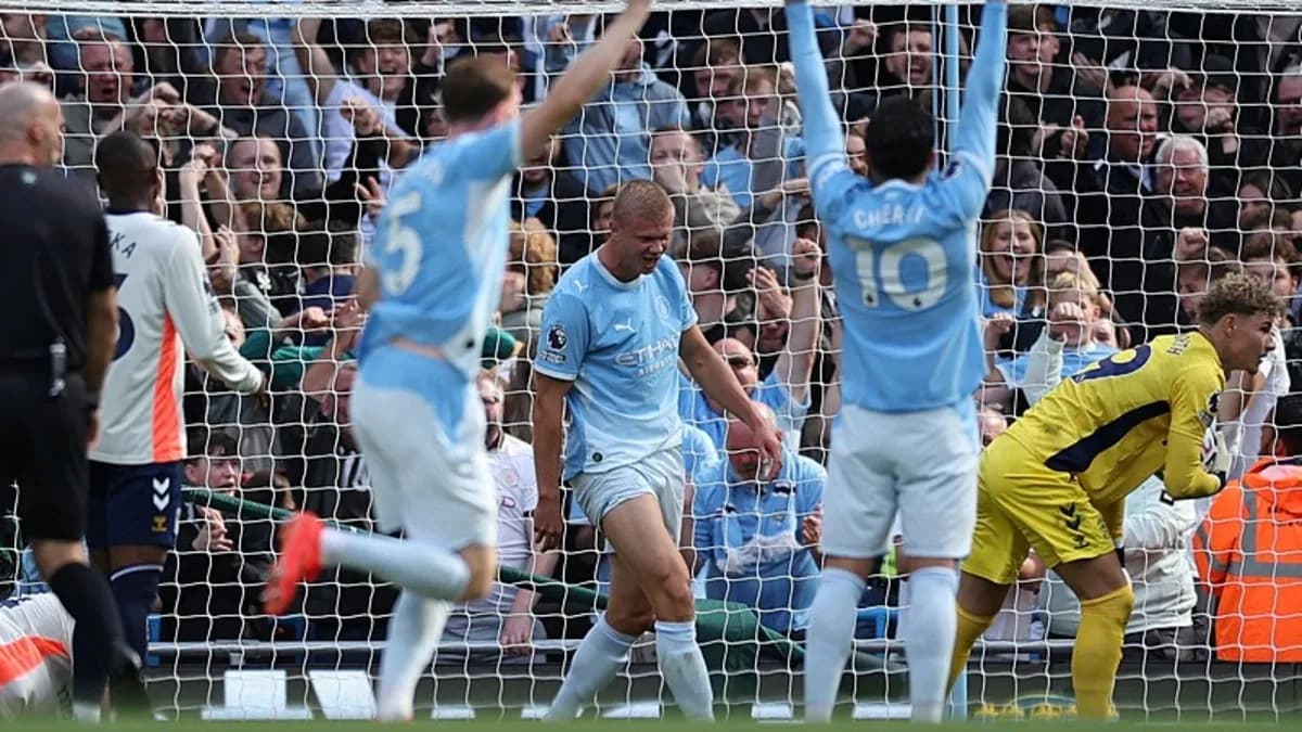 Haaland'ın Golüyle Manchester City Premier Lig'e Fırtına Gibi Başladı: Üçte Üç Yaptılar