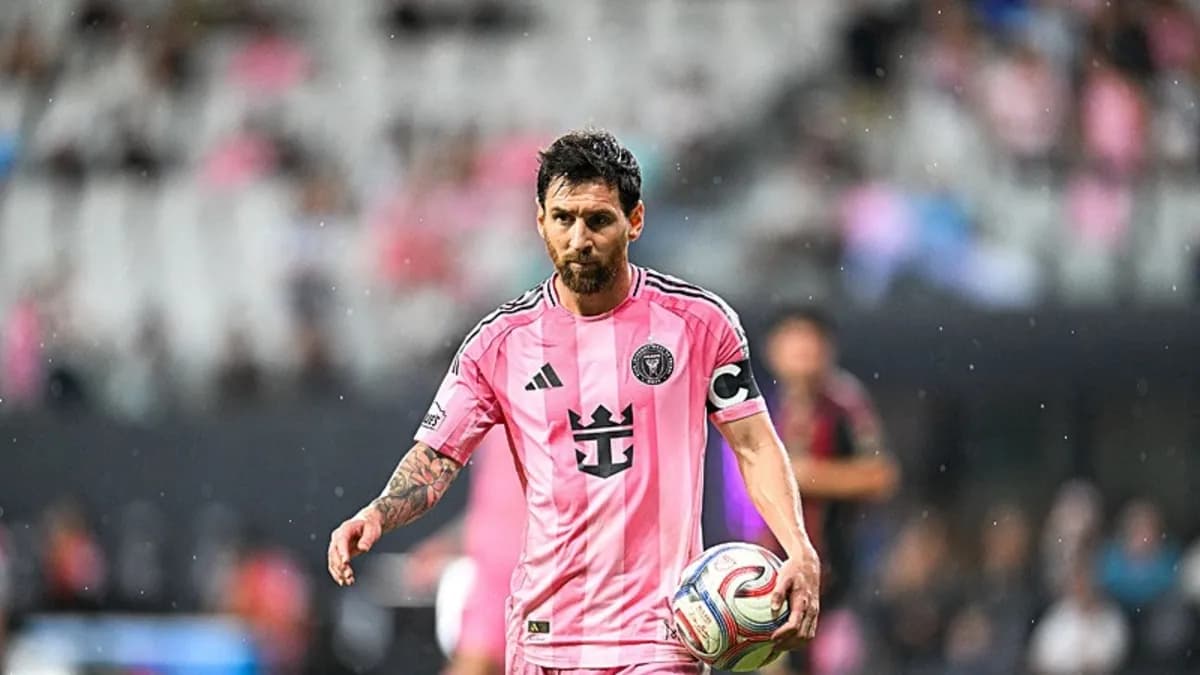 Lionel Messi, İspanya 2. Ligi Ekibi Eldense'yi Satın Alarak Futbol Dünyasında Yeni Bir Sayfa Açtı