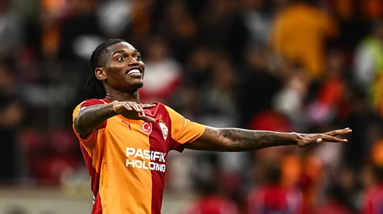 Portekiz Milli Takımı'ndan Rafael Leao'ya Davet: Türkiye'nin Gruptaki Durumu Dikkat Çekiyor