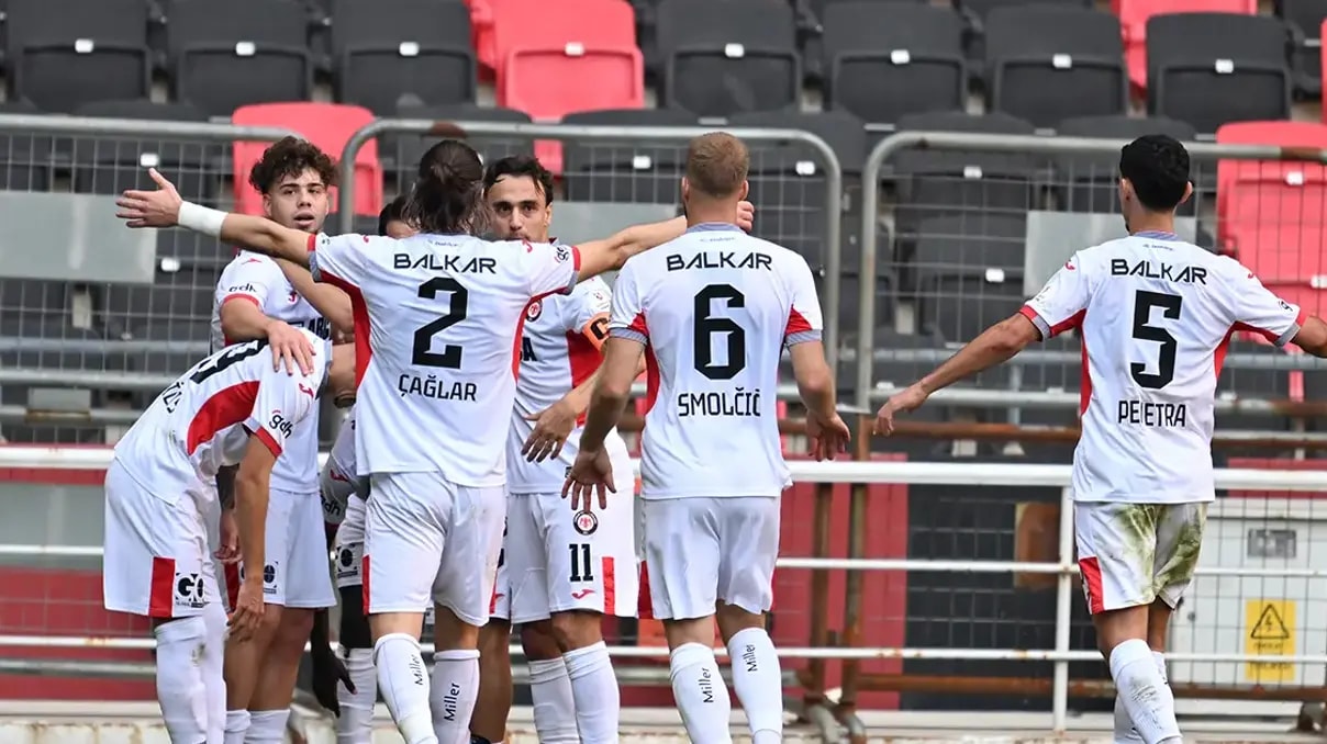 Çorum FK, Gaziantep FK deplasmanında rahat kazandı