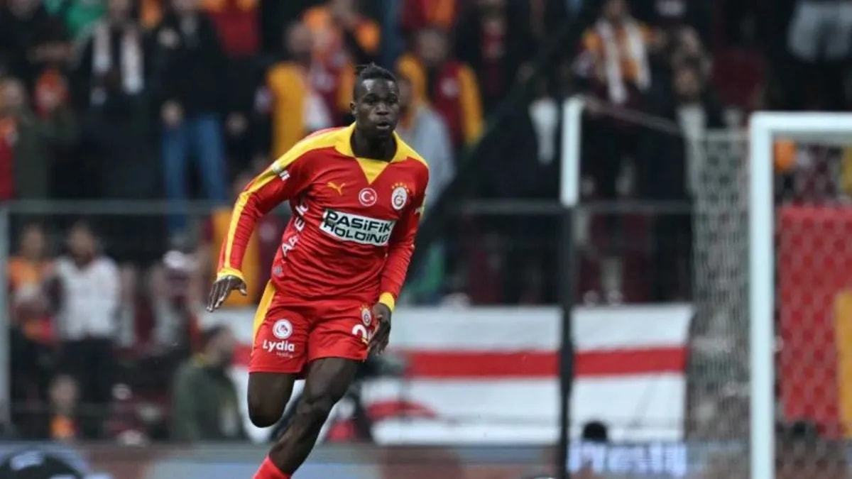 Wilfried Singo'dan Galatasaray'a Sakatlık Haberleri: Başakşehir Maçı Sonrası Durumu Endişe Yaratıyor
