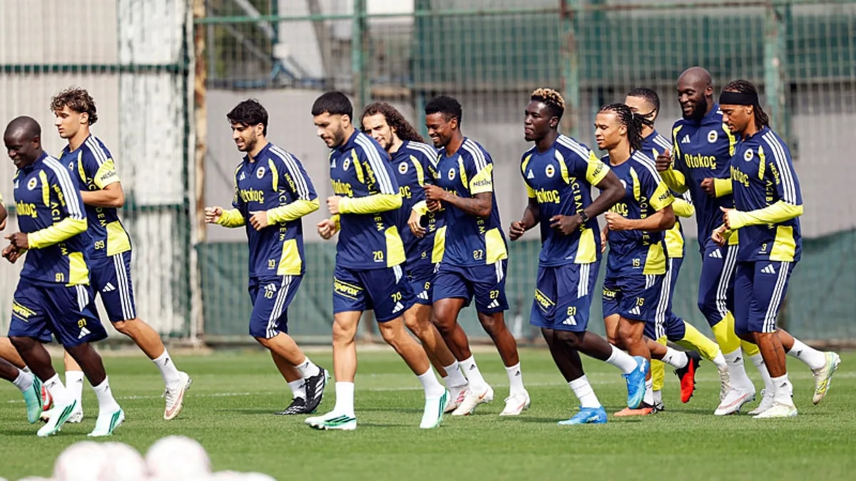 Fenerbahçe, Çaykur Rizespor Maçı Hazırlıklarını Sürdürüyor: Ligdeki Hedef Puanlar