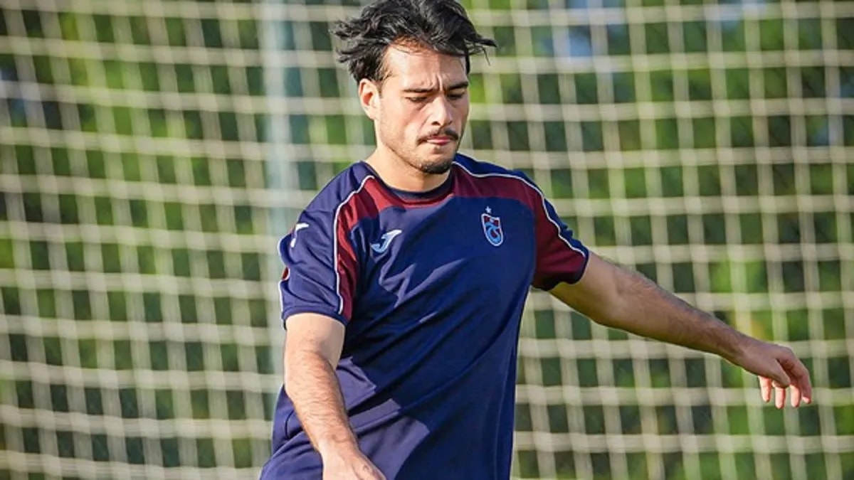 Trabzonspor'un Genç Yeteneği Aral Şimşir'den Bordo-Mavili Kulübe Övgü