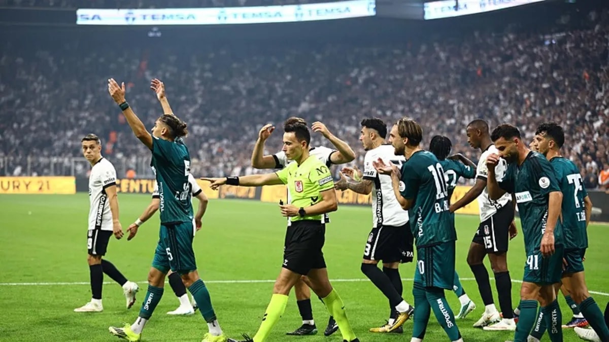 Kocaelispor'dan Beşiktaş Maçı Sonrası Sosyal Medya Tepkisi: Ligdeki Durumlar Netleşiyor