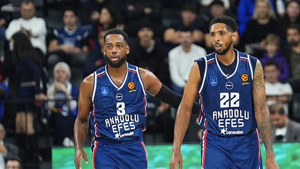 EuroLeague'de Temsilcimiz Anadolu Efes, Zalgiris Kaunas'a Konuk Olacak
