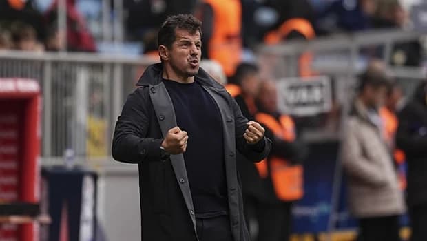 Kasımpaşa'da Adrian Benedyczak Rüzgarı: Emre Belözoğlu'nun Sözleri ve Gol Yükü