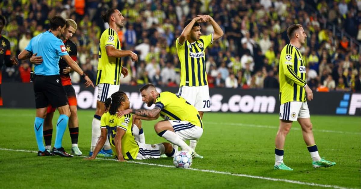 Fenerbahçe'ye Nathan Ake Şoku: Hollandalı Yıldız 3 Hafta Sahalardan Uzak Kalacak